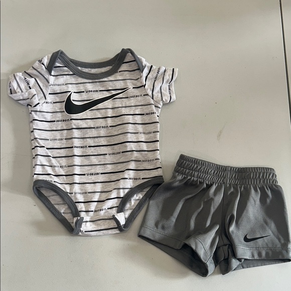 Nike Gray Striped Baby Onesie and Shorts Set - Picture 1 of 6